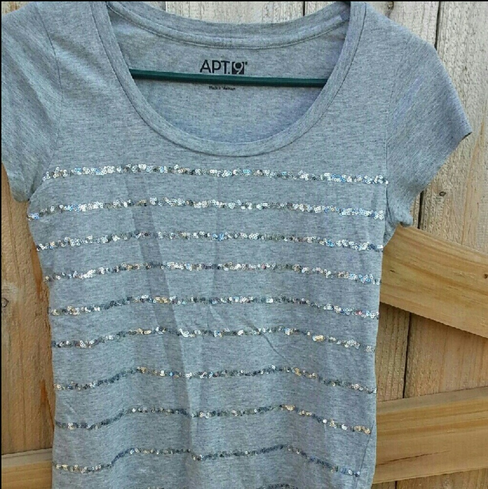 Apt 9 sequin tee (XS) EUC